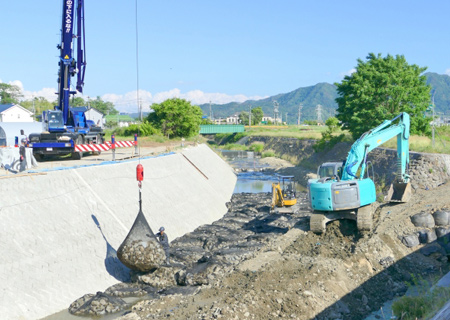 河川工事